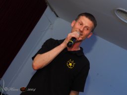 Künstler helfen Kinder - Mit Musik zur Menschlichkeit